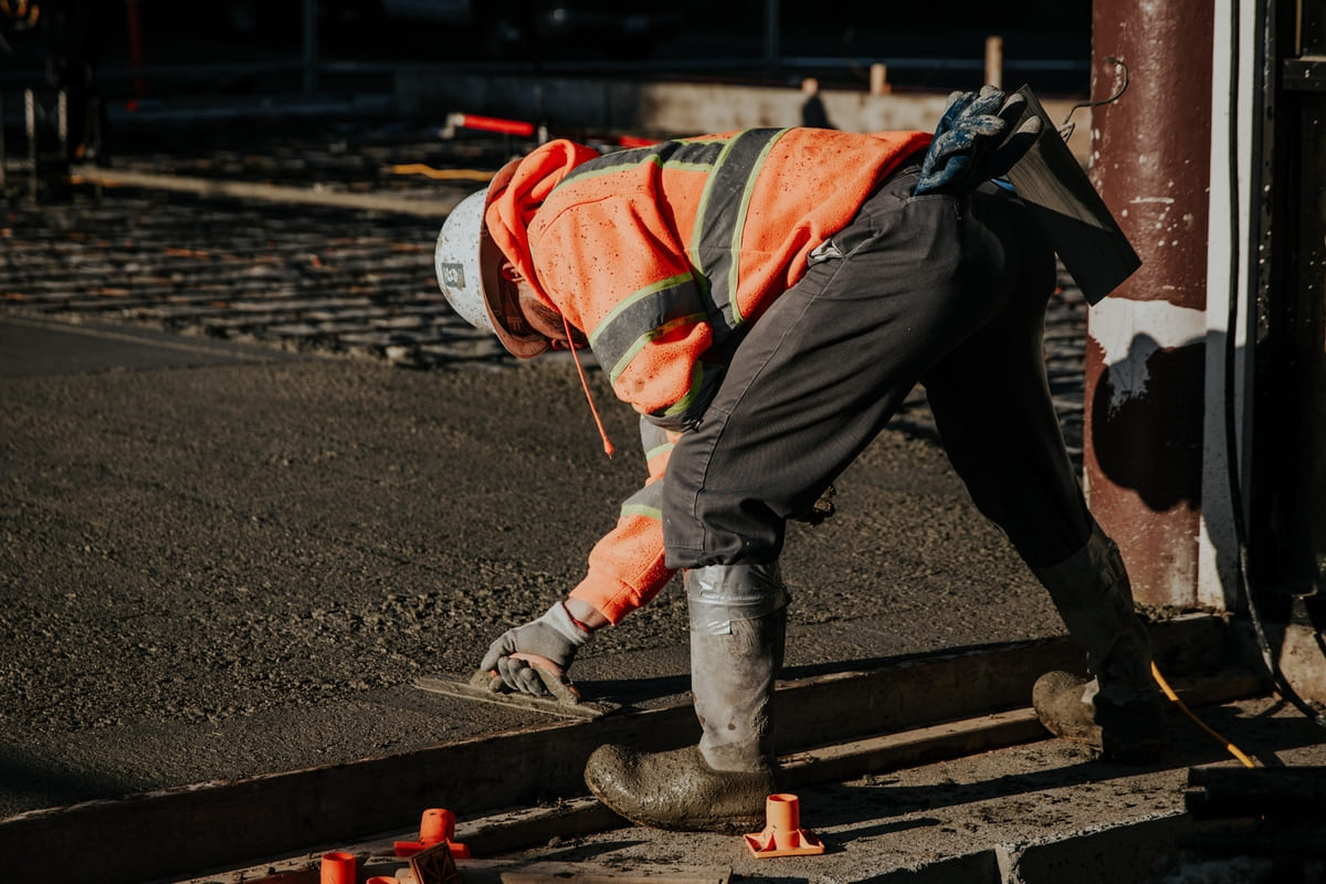 Atendimento personalizado da Concrecity em grandes obras